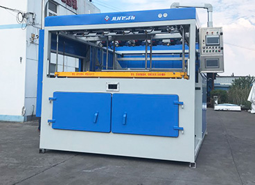 汽車(chē)儀表臺(tái)厚片吸塑機(jī)
